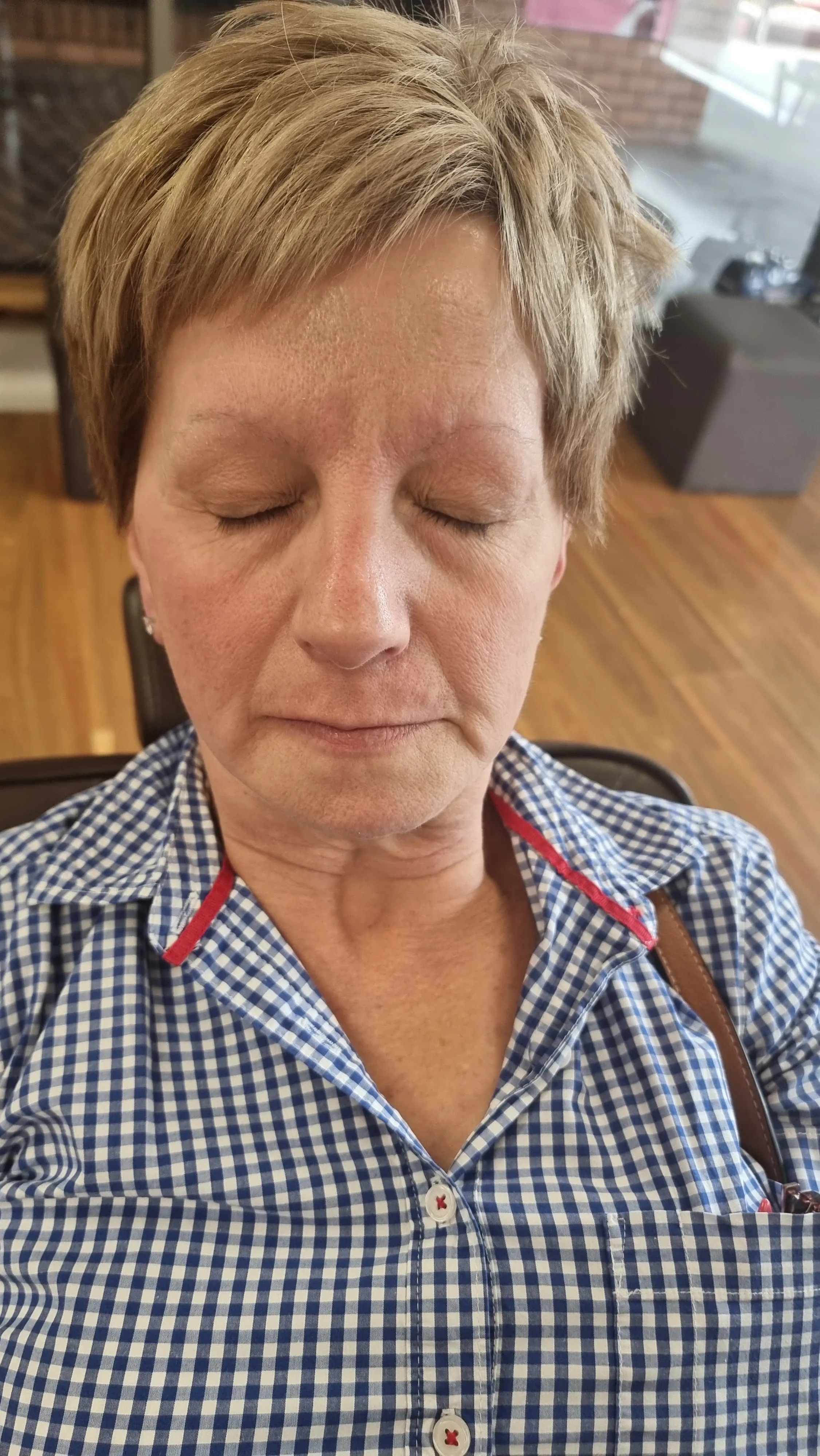 Clean, defined brow shape after threading